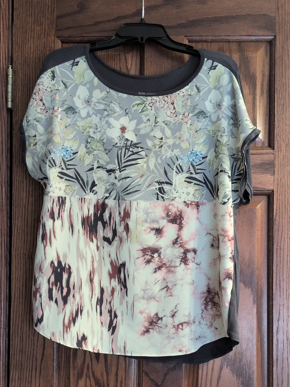 Ruff Hewn Multicolor Floral & Abstract Short Sleeve Top - Gray, Cream, Brown